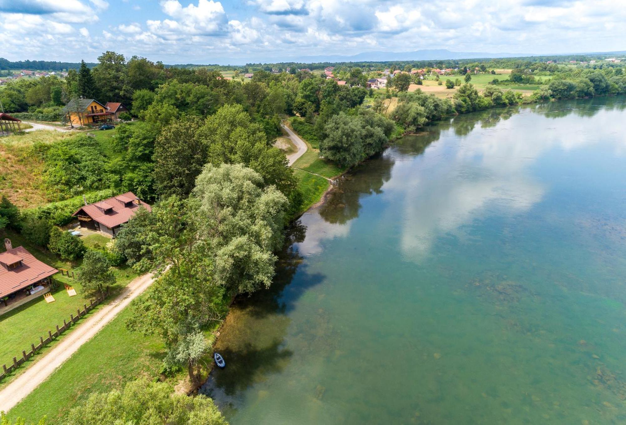 Zagreb, Kuca Za Odmor Swan River Holiday House Lasinja Екстериор снимка