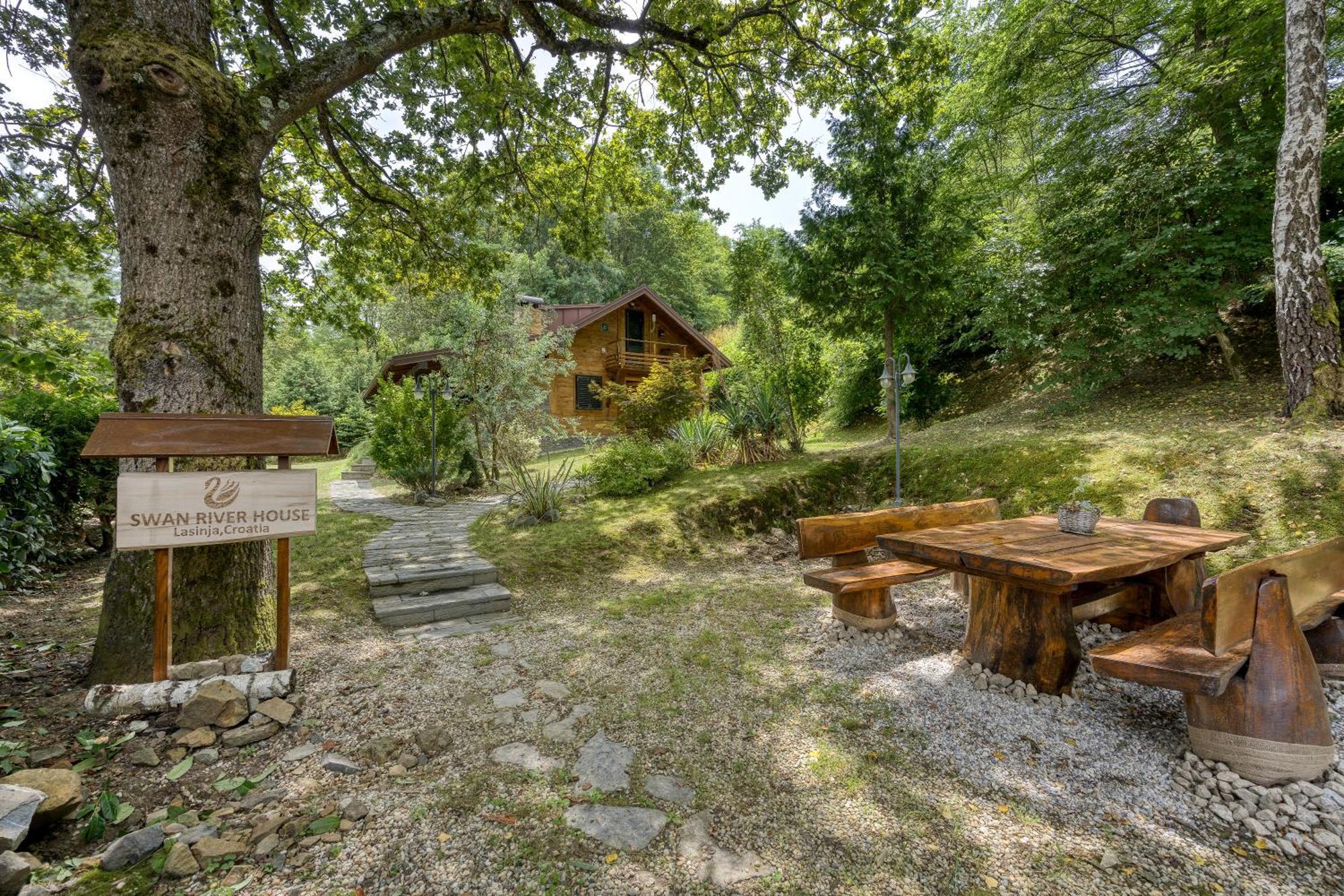 Zagreb, Kuca Za Odmor Swan River Holiday House Lasinja Екстериор снимка